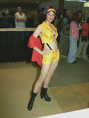 This is awful. Faye Valentine is a freaking GODDESS. No one should EVER cosplay as her. EVER.